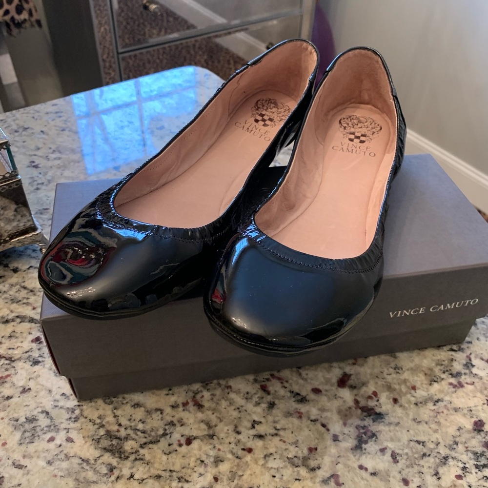 Vince Camuto Ellen patent flats black